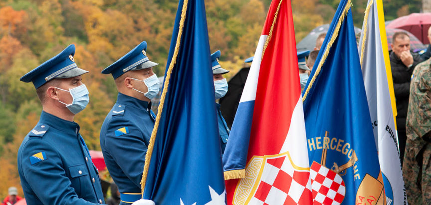 Hrvatski predsjednik Zoran Milanović će odlikovati brojne postrojbe za 30. godišnjicu HVO-a