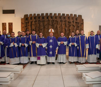 Biskup Semren za đakone zaredio osam franjevačkih bogoslova među kojima je fra Antonio Baketarić iz Rumboka