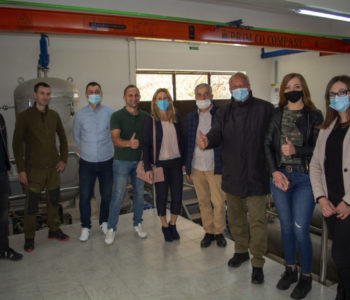 Foto: Načelnik općine Prozor-Rama dr. Jozo Ivančević sa suradnicima na vodocrpilištu Krupić