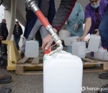 Sveučilišna klinička bolnica Mostar funkcionira ne “bidone” zbog problema s vodovodom