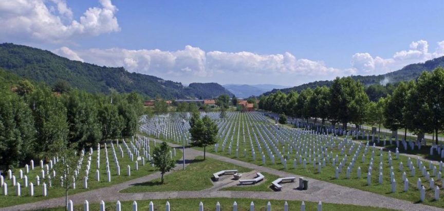 SREBRENICA: Središnja komemoracija za žrtve genocida