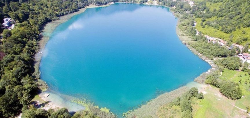 U Boračkom jezeru kod Konjca utopila se sedamnaestogodišnja osoba