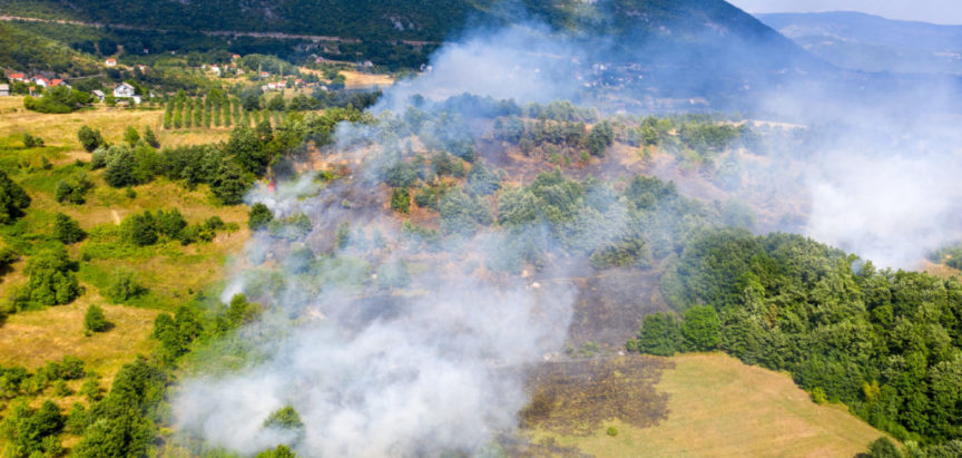 Civilna zaštita Prozor-Rama zatražila pomoć od Oružanih snaga BiH, moguće širenje požara prema brani