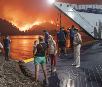 Grčka u plamenu, masovne evakuacije oko Atene