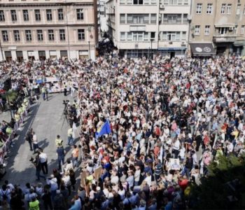 Masovni prosvjedi u Sarajevu
