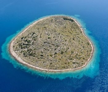 Hrvatski otok koji izgleda kao otisak prsta