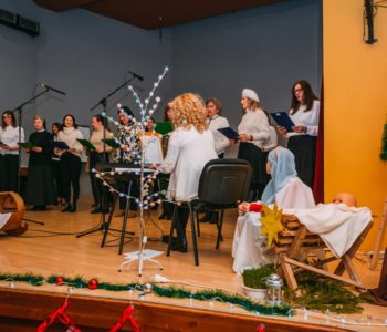 PROZOR: Održana božićna priredba Osnovne škole Marka Marulića