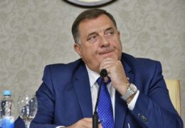 MAVRAK: “Milorad Dodik ide stopama Slobodana Miloševića”