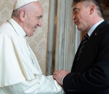Papa Franjo primio Željka Komšića