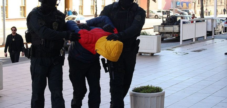 Na slobodu puštena šestorka iz Hercegovine koja je uhićena zbog eksploziva, oružja, droge i razbojništva