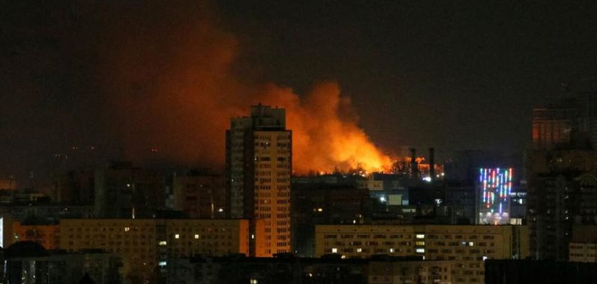 VIDEO: Žestoko bombardiranje Kijeva, pogođen trgovački centar