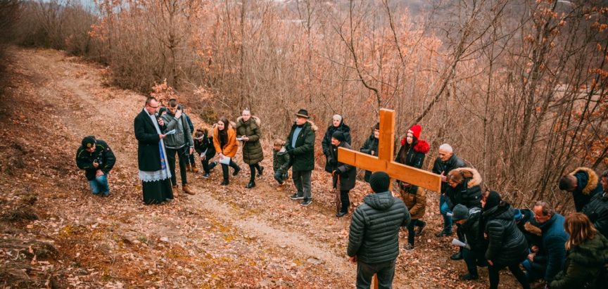 Pobožnost Puta križa na brdo Gradac u župi Uzdol započinje u nedjelju