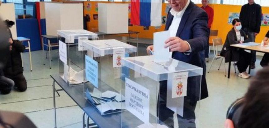 Vučić vjeruje u pobjedu: Svatko će dobiti u skladu s onim što je radio