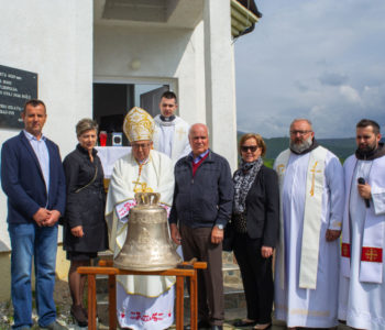 Bugojanski Bristovi dobili zvono koje je blagoslovio kardinal Vinko Puljić
