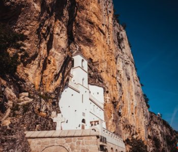 OSTROG: Manastir koji je spasio bebu podno planine Ostroška greda