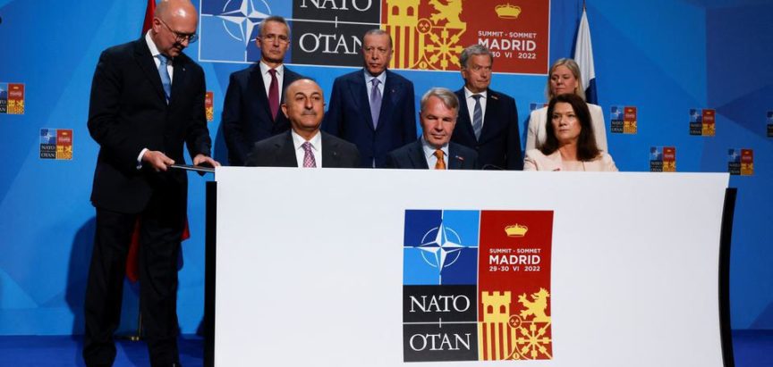 Članice NATO saveza potpisuju protokole o pristupanju Švedske i Finske