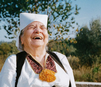 Kako su fotografije 95-godišnje bake iz Hrvatske završile u magazinu Vogue