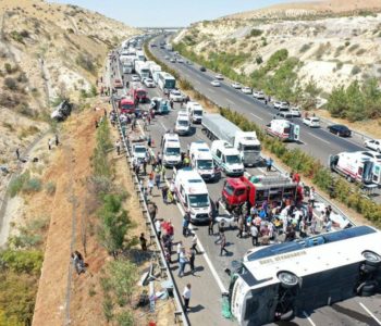 Teška prometna nezgoda u Turskoj u kojoj je poginulo najmanje 16 ljudi