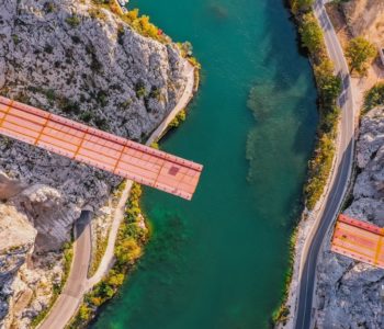 Nevjerojatni most u kanjonu Cetine na kojem rade inženjeri i radnici iz Rame