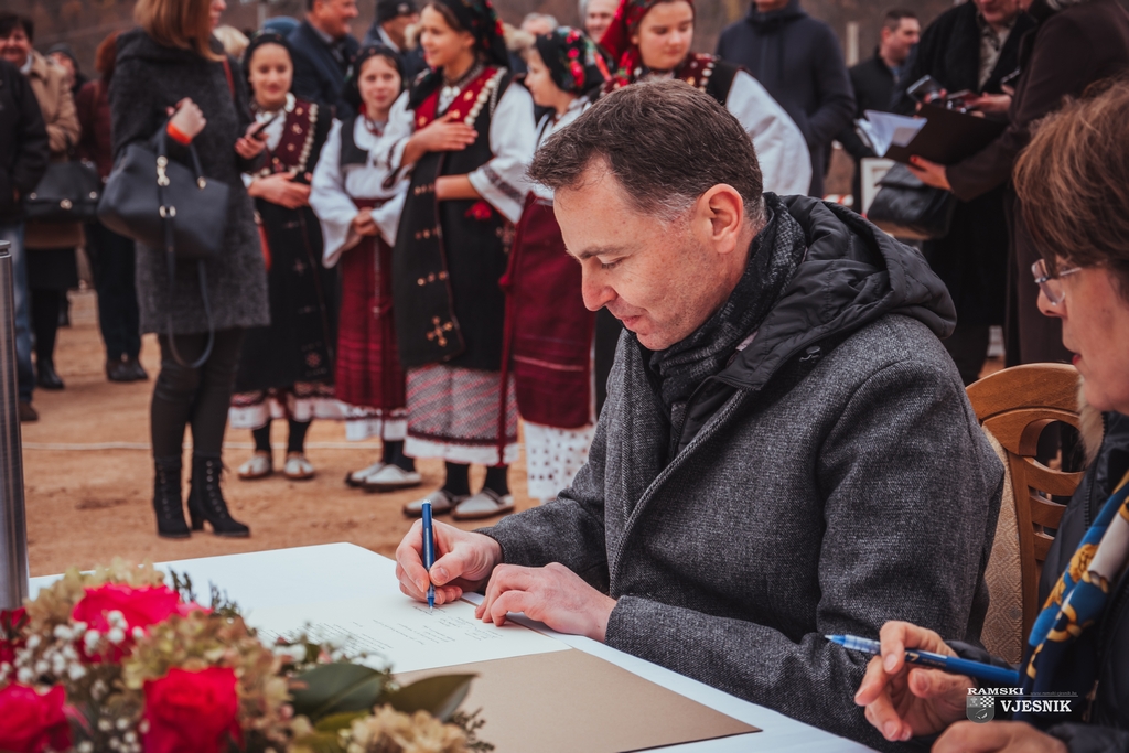 Općina Prozor - Rama • Prvi Put Nakon 40 Godina U Prozor-Rami Položen ...