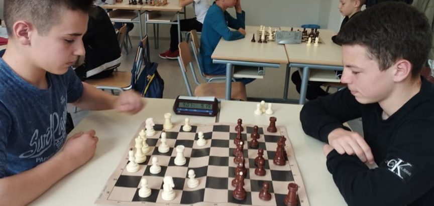 ŠAHOVSKI KLUB “RAMA”: Upis u školu šaha
