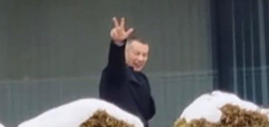 Ministar sigurnosti BiH: “Tri prsta u pravoslavlju simboliziraju jedinstvo Svete Trojice”