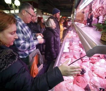 Mesa ima, ali većina ljudi nema ga čime platiti