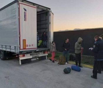 Državljanin BiH migrante prevozio u hladnjači