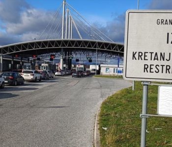 Ženi iz BiH na granici s Hrvatskom u automobilu pronašli 15 kuhinjskih krpa i platila kaznu 300 eura