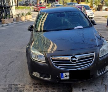 NEPROPISNO PARKIRANJE: “Šugo švapska, evo ti 2 KM pa plati parking…”