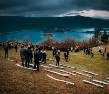 GRAČAC U PODBORU: Put križa “Uzmi svoj križ i slijedi me!”