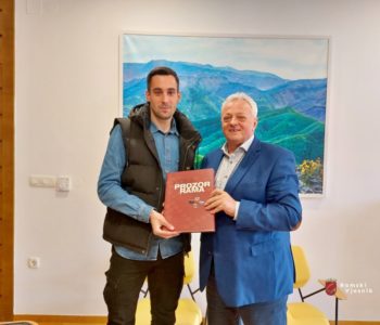 Nogometaš FK “Sarajevo” Ivan Borna Jelić Balta posjetio Ramu, mjesto svojih korijena
