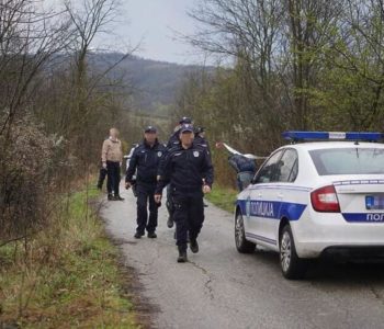 Susjed ubio djevojčicu (16) i ranio njenu majku, baku i ujaka