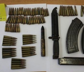Kod 20-godišnjaka u Metkoviću pronađen arsenal oružja