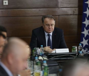 Nikšić i novi ministri preuzeli Federaciju