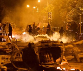 Uhićeno 667 ljudi u neredima zbog policijskog ubojstva tinejdžera u predgrađu Pariza