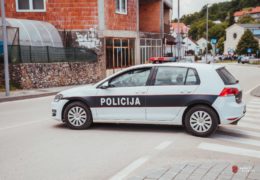 POLICIJSKO IZVJEŠĆE: Napad sjekirom u Rumbocima, obiteljska svađa u Prozoru