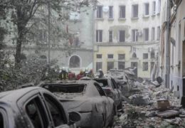 Ubijene najmanje tri osobe u ruskom raketnom napadu na Lavov
