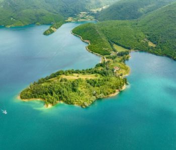 Nevjerojatno Ramsko jezero na kojem bi vam se moglo činiti kao da ste na moru