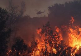 EVAKUIRANO 30 TISUĆA TURISTA: Požari bjesne na popularnom grčkom otoku