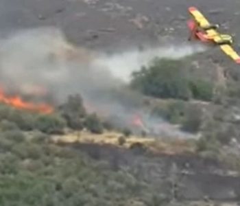 VIDEO: Uhvaćen uznemirujući trenutak pada kanadera u Grčkoj