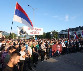 Tisuće ljudi na prosvjedu podrške Dodiku blokiralo promet između Republike Srpske i Federacije BiH