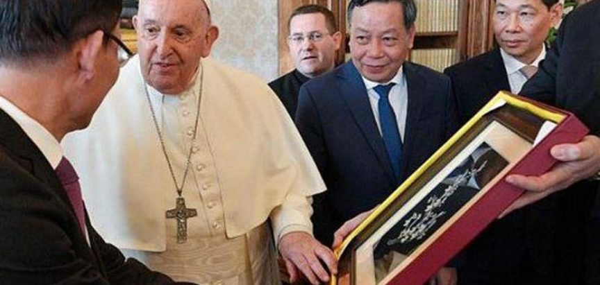 Papa Franjo želi pohoditi Vijetnam