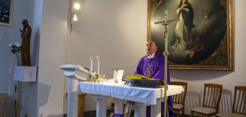 Novogodišnja čestitka don Drage Ćurkovića, župnika u Jablanici