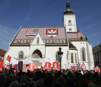 Oporbeni prosvjed protiv korupcije privukao tisuće građana u Zagrebu