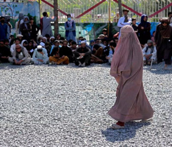 Talibani vraćaju javno kamenovanje žena na smrt