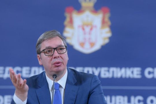‘Vučić je skinuo rukavice, spominje drugo poluvrijeme s Hrvatskom, a Mladićeva smrt došla mu je kao naručena‘
