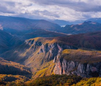 Povećati broj zaštićenih područja i uspostaviti jedinstveni sustav zaštite prirode