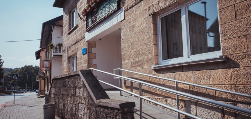 Od danas distribucija premije osiguranja u HNŽ-u, oslobađa od participacije za 134 usluge