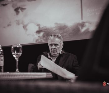 IVAN LOVRENOVIĆ: “U prisutnosti knjiga čovjek se osjeća manje sam”